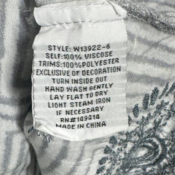 Johnny Was Taryn Flowy Tassel Blouse Medium Embroidered Floral Boho Peasant - Picture 8 of 8